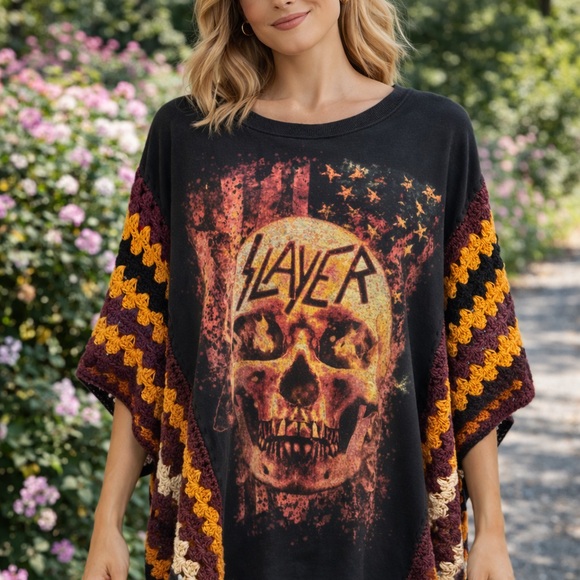 The Knotty Crocheter Tops - Slayer Graphic Crochet-Sleeve Tunic Top in Black and Rust